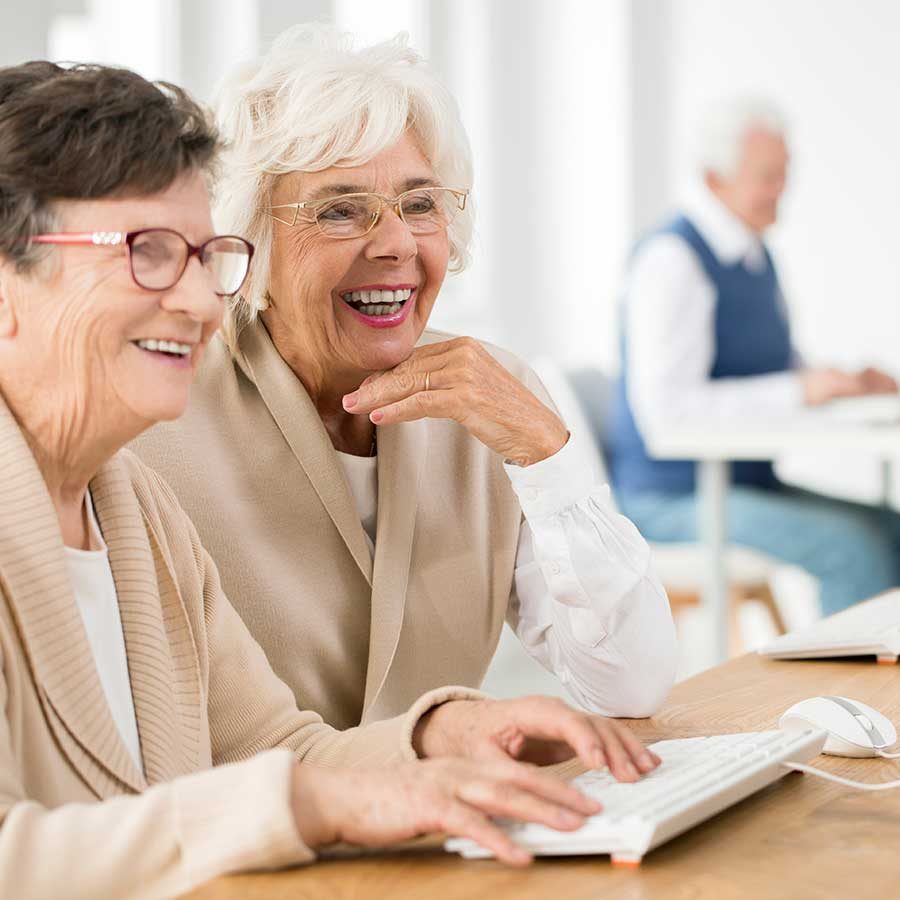 900×900-senior-women-computer 900x900-senior-women-computer